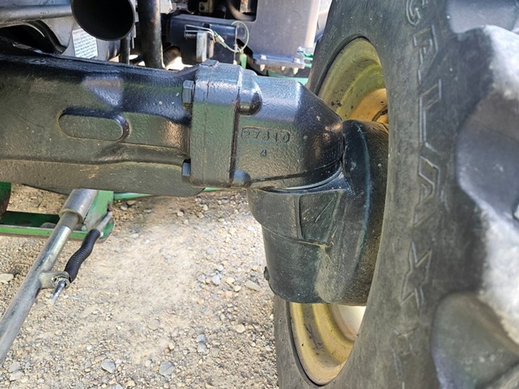 john-deere-3520-image-13
