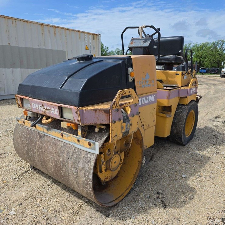 DYNAPAC CC142C