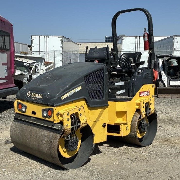 2019 BOMAG BW120