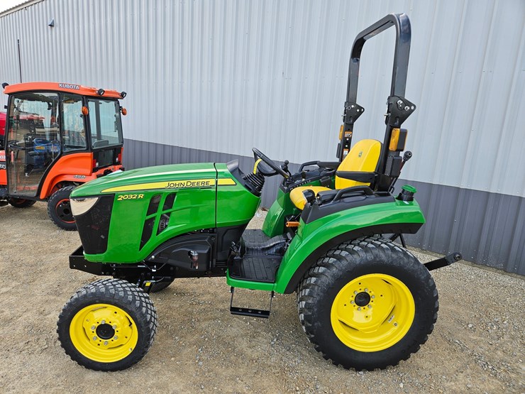 john-deere-2032r-image-2