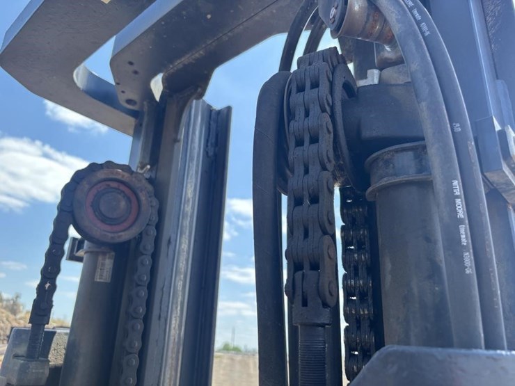 2020-caterpillar-2c6000-image-15