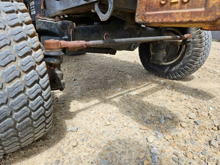 new-holland-cm274-image-17