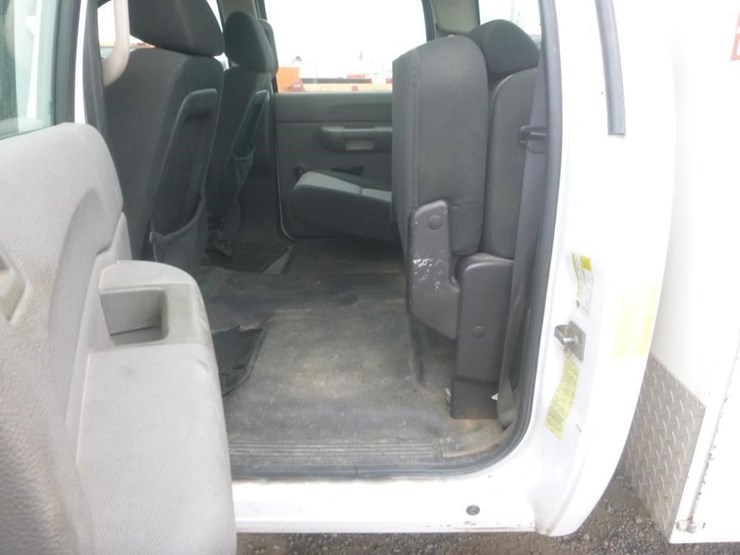 2009-chevrolet-2500-image-10