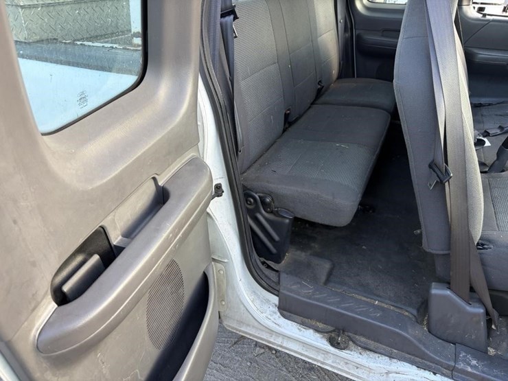 2004-ford-f150-image-12