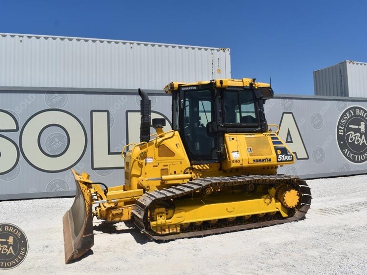 2019-komatsu-d51pxi-24-image-10