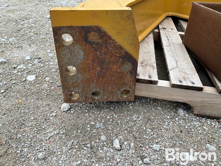 caterpillar-d6n-image-16
