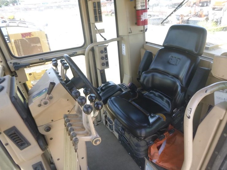caterpillar-143h-image-9