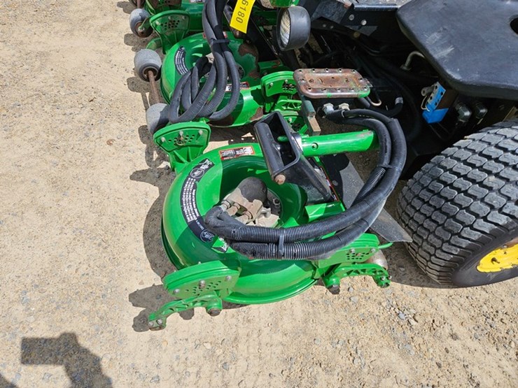 john-deere-3245c-image-10