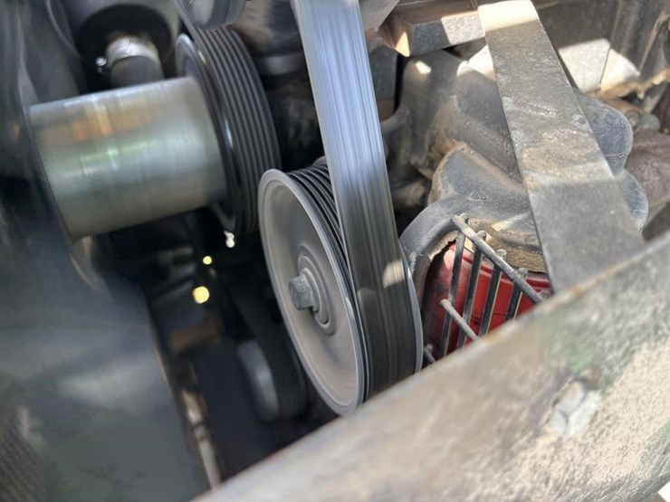 2006-john-deere-5225-image-65