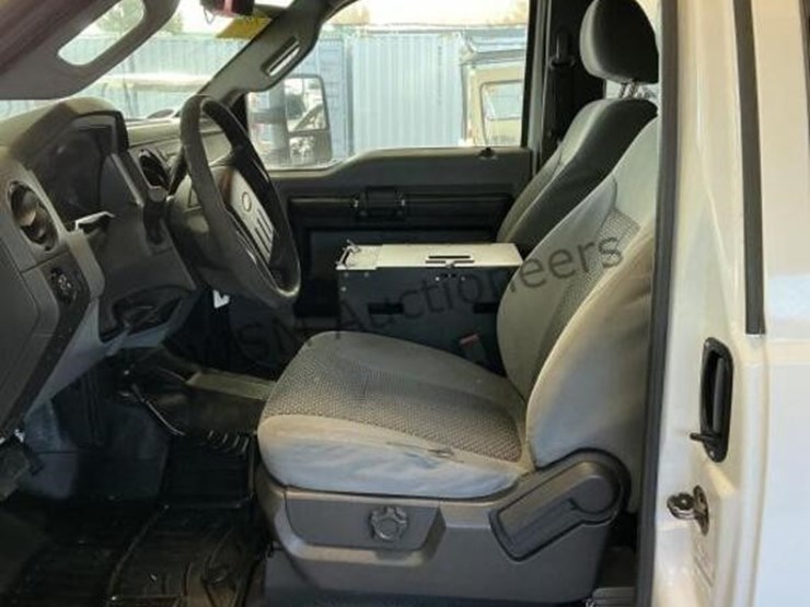 2015-ford-f450-image-23