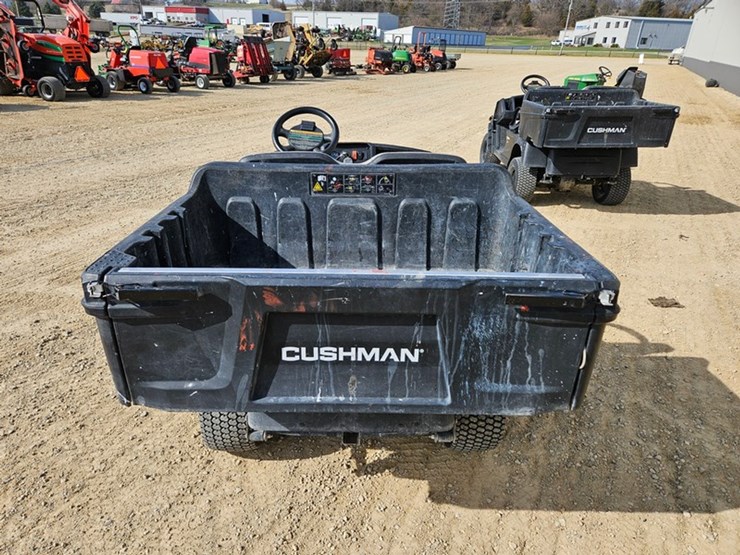 #5085-•-cushman-turf-truck-image-4