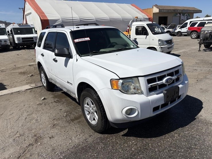 2009-ford-escape-hybrid-image-2