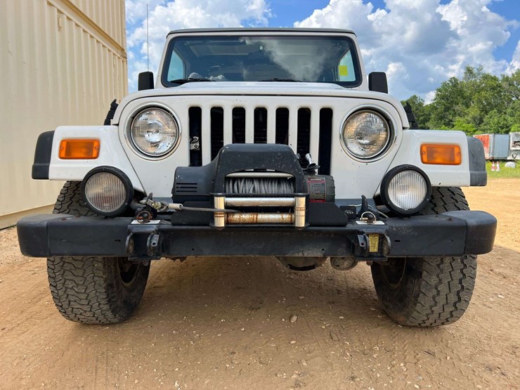 1999-jeep-wrangler-image-5