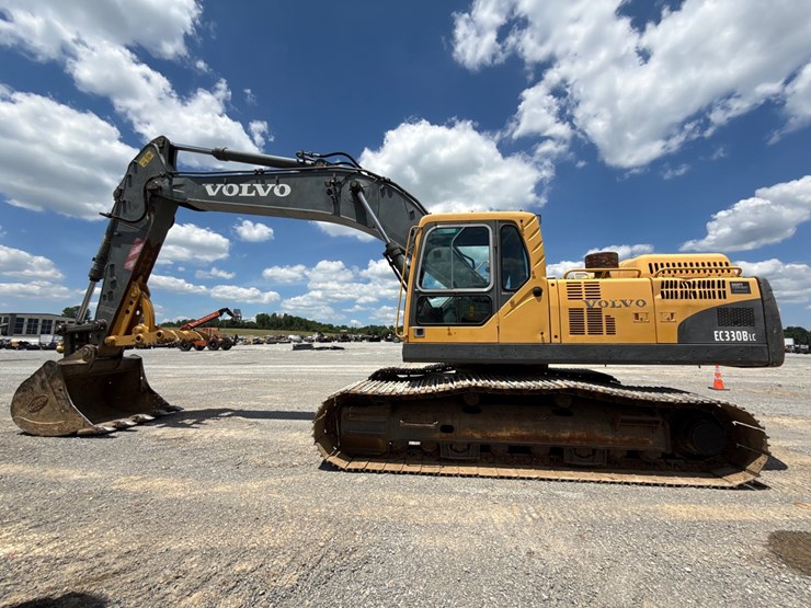 volvo-ec330b-lc-image-8