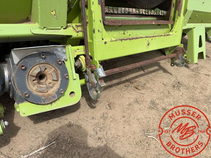 2014-claas-380-image-12