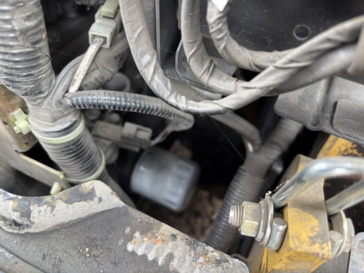 2020-caterpillar-2c6000-image-36