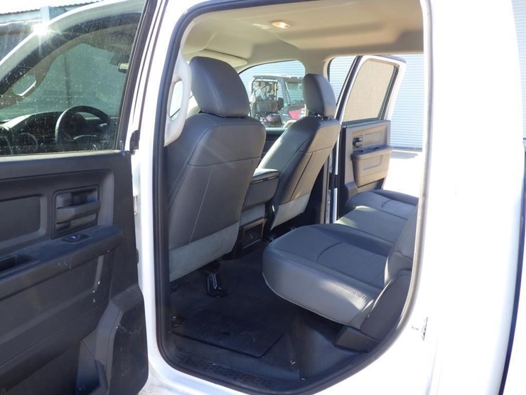 2016-dodge-1500-image-7