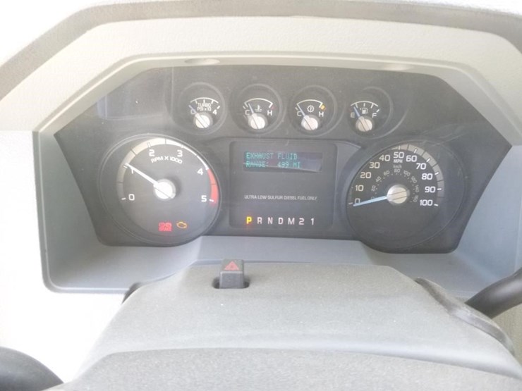 2016-ford-f550-image-32