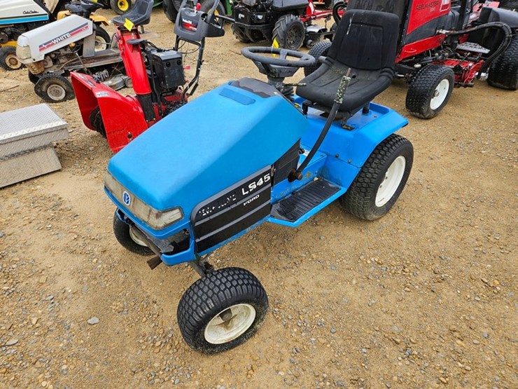 new-holland-45-image-1