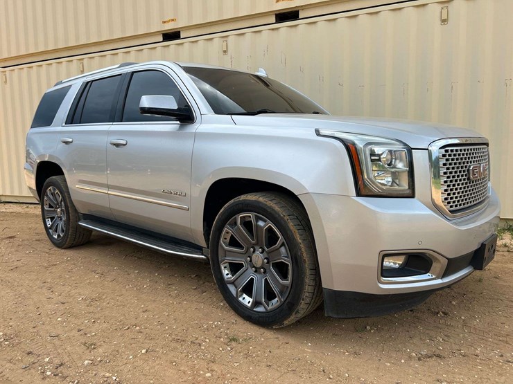2016-gmc-yukon-denali-image-4