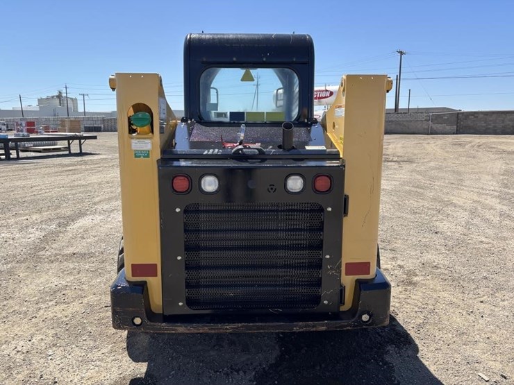 2019-gehl-r190-image-8