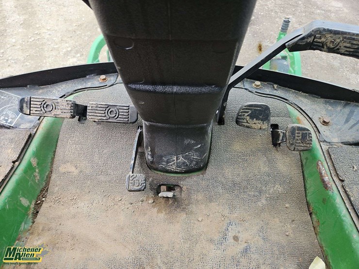2018-john-deere-1585-image-18