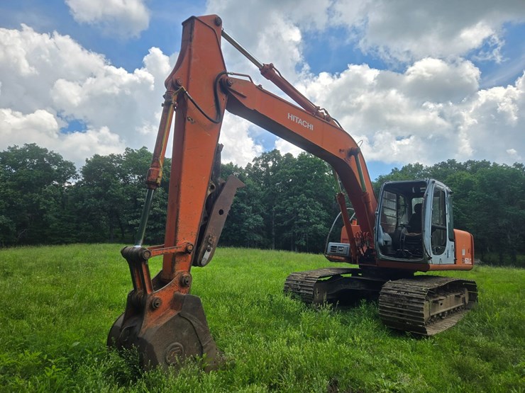 hitachi-ex160-lc-image-1