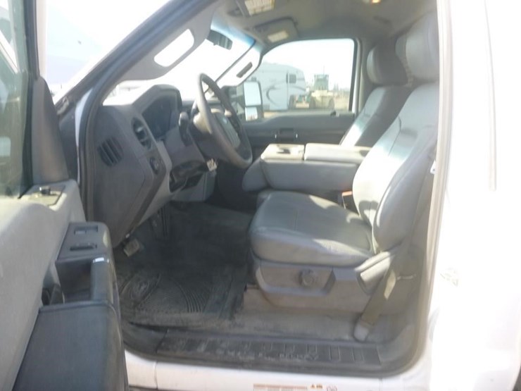 2016-ford-f550-image-29