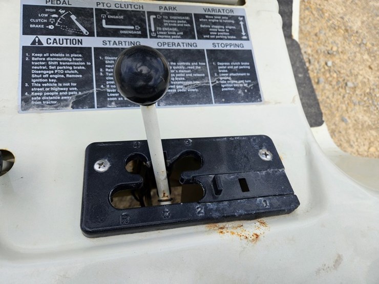 john-deere-110-image-17