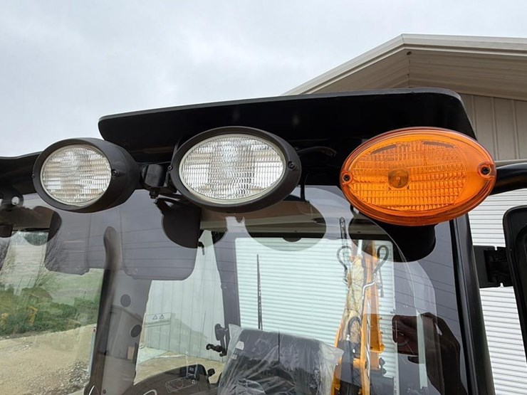 2024-jcb-3cx-image-28