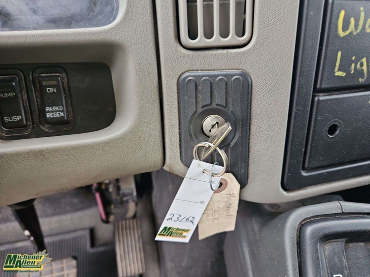 2011-international-durastar-4300-image-20