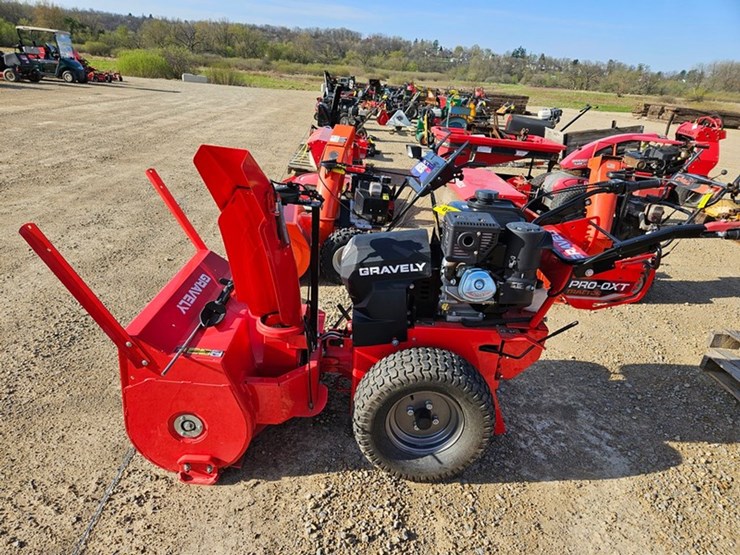 gravely-proqxt-image-2