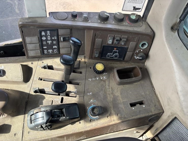 john-deere-6420-image-44