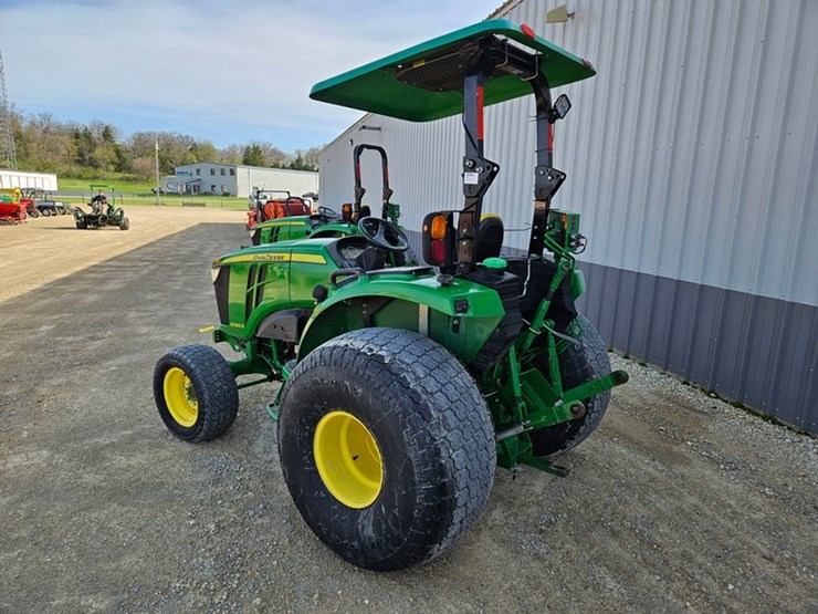 john-deere-4066r-image-3