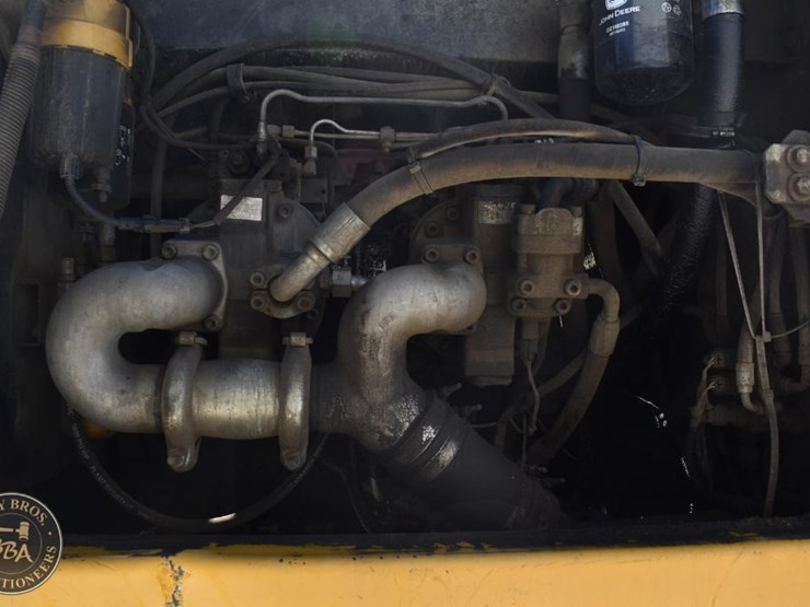 2010-deere-350d-lc-image-56