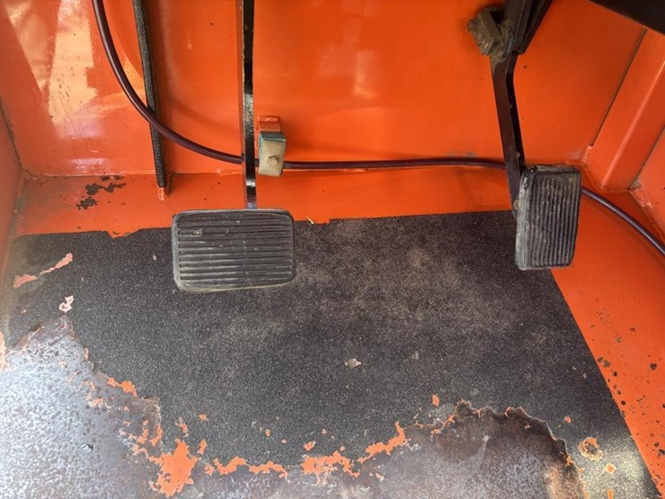 2005-jlg-g6-42a-image-38