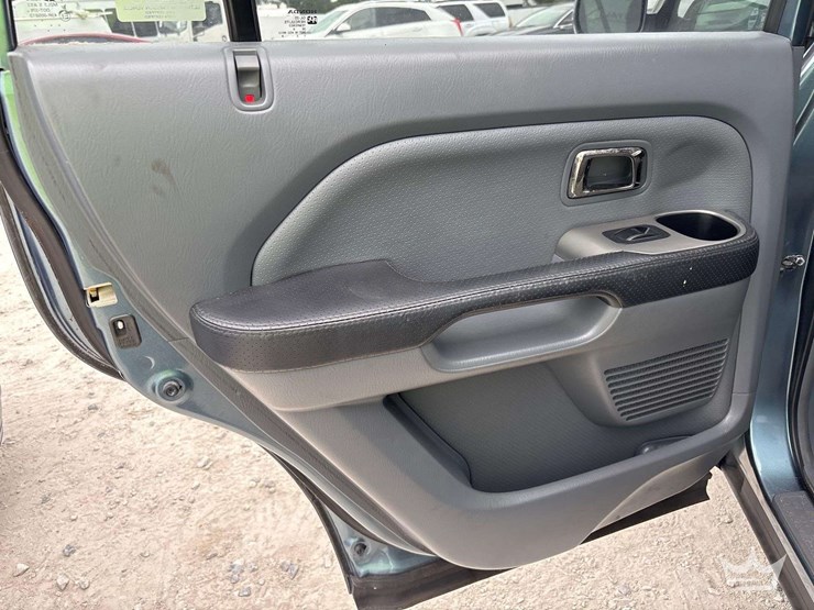 2005-honda-pilot-image-17