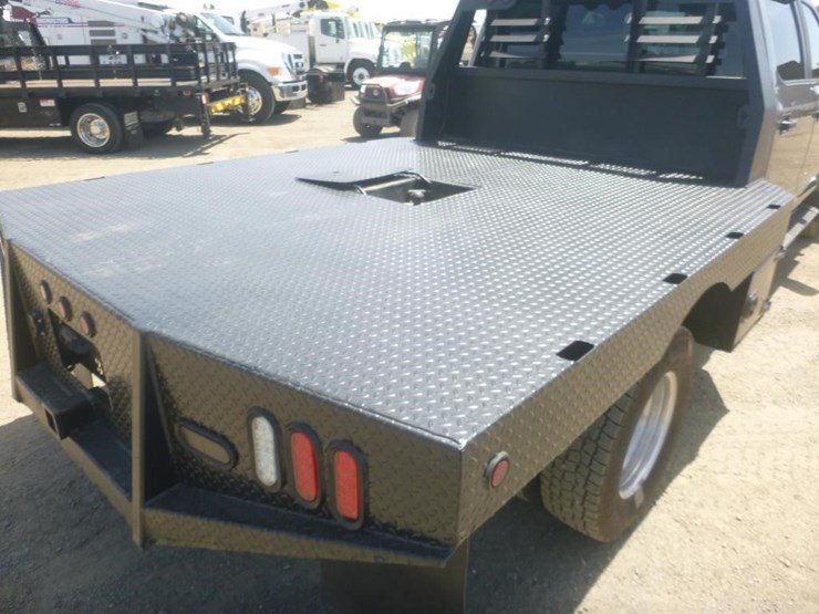 2020-ford-f350-image-8