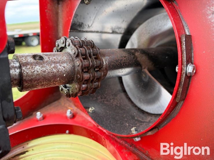 westfield-mkx-10-63-swing-away-hopper-grain-auger-image-14