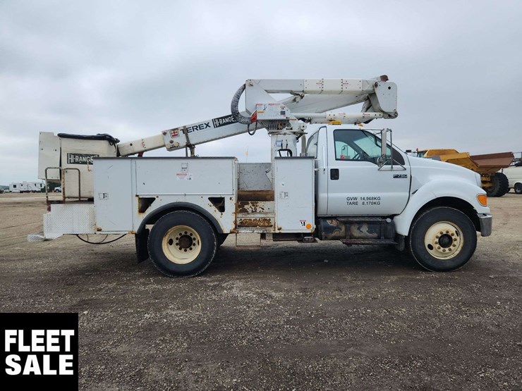 2007-ford-f750-image-12