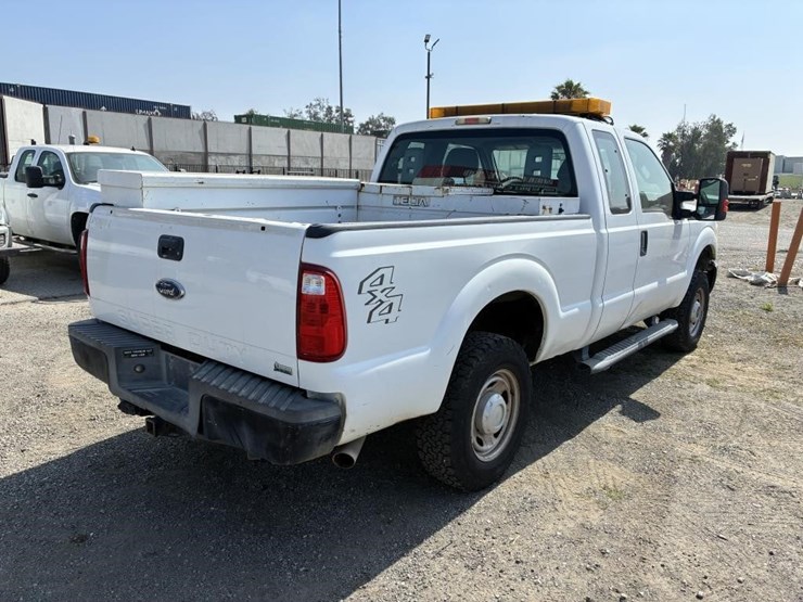 2011-ford-f250-sd-image-3