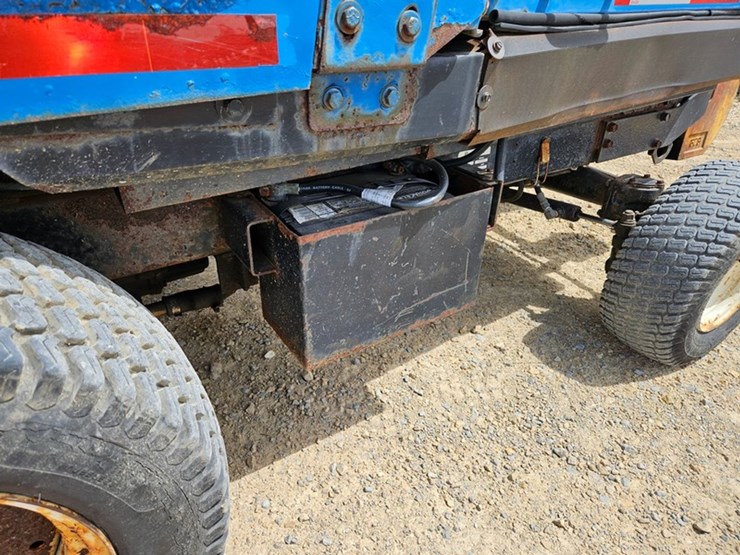 new-holland-cm274-image-14
