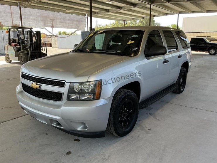 2014-chevrolet-tahoe-image-4