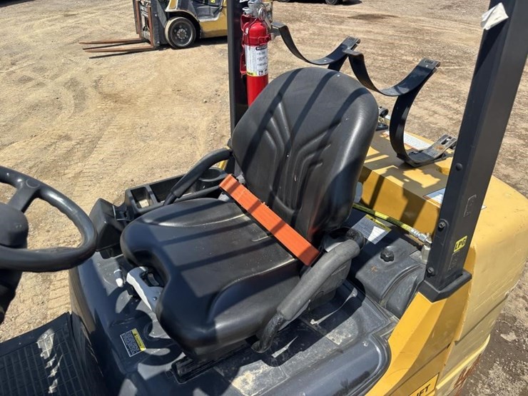 2020-caterpillar-2c6000-image-17
