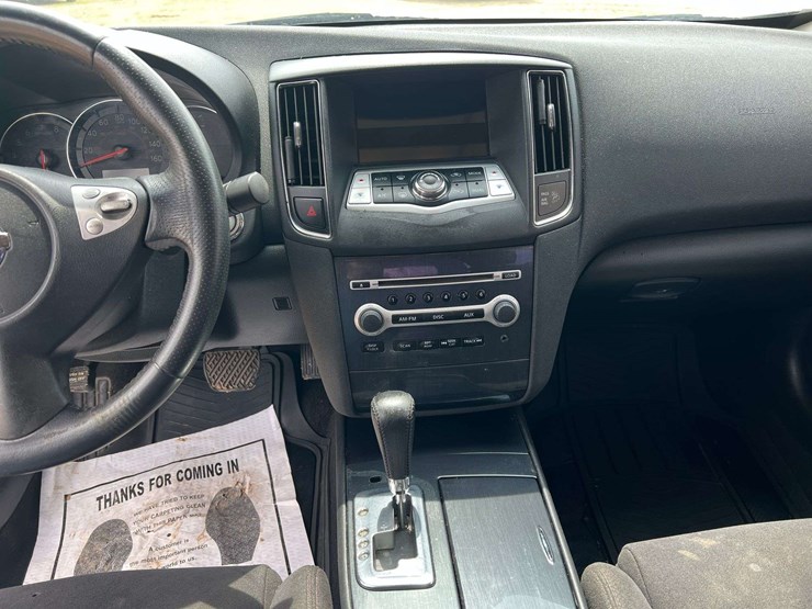 2014-nissan-maxima-4-door-sedan-(167,842-miles)-image-13