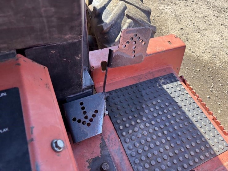 2014-ditch-witch-rt45-image-31