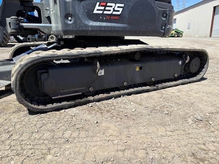 2022-bobcat-e35-image-20