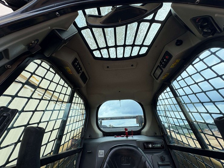 2014-caterpillar-299d-image-9