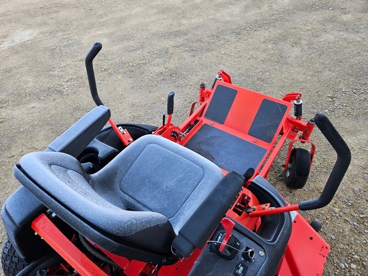#5090-•-simplicity-zero-turn-mower-image-16