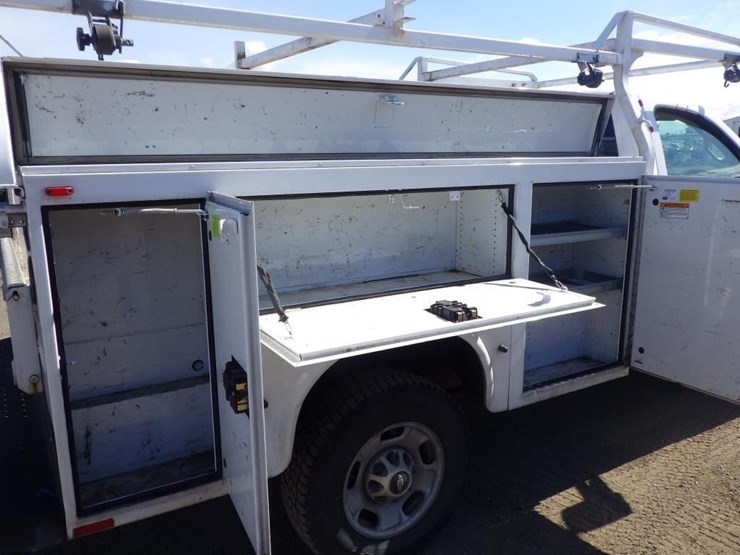 2014-chevrolet-2500-image-9
